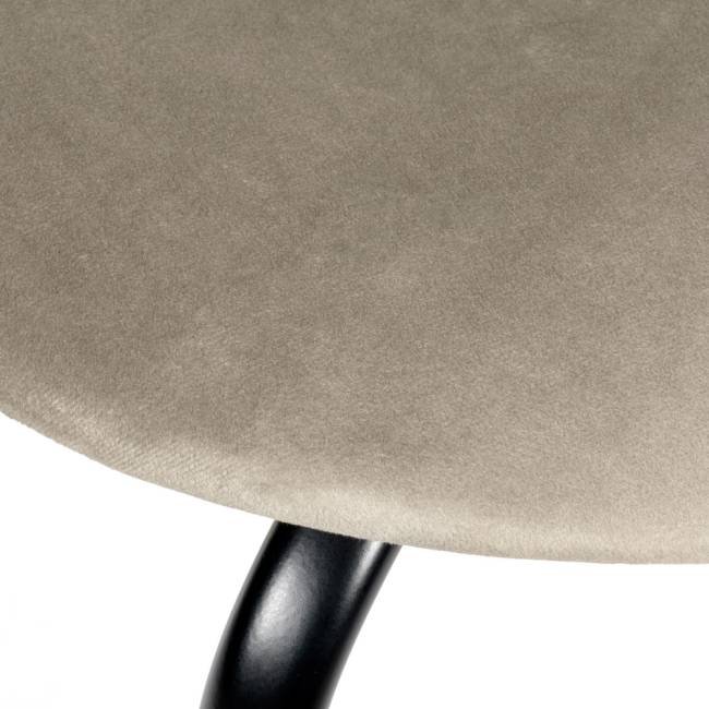 Стул Seven Style латте велюр с чёрными ножками Стул Seven Style латте велюр с чёрными ножками