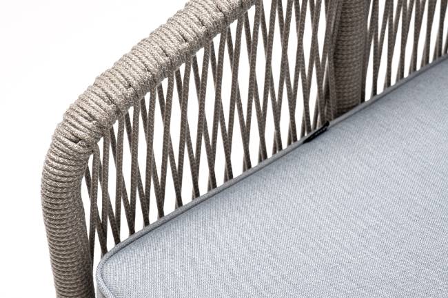 "Канны" кресло плетеное из роупа, каркас алюминий светло-серый (RAL7035) муар, роуп серый меланж круглый, ткань светло-серая "Канны" кресло плетеное из роупа, каркас алюминий светло-серый (RAL7035) муар, роуп серый меланж круглый, ткань светло-серая