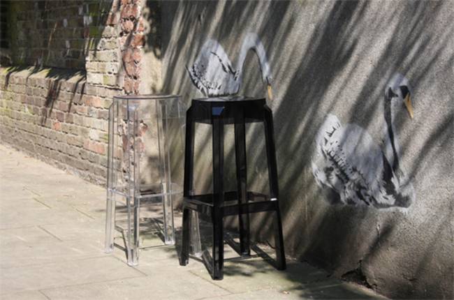 Табурет прозрачный полубарный Fox 65 черный 360х360х650 мм Табурет прозрачный полубарный Fox 65 черный 360х360х650 мм