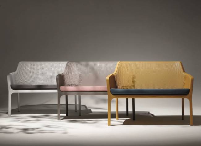 Диван пластиковый Net Bench тортора 1160х700х860 мм Диван пластиковый Net Bench тортора 1160х700х860 мм