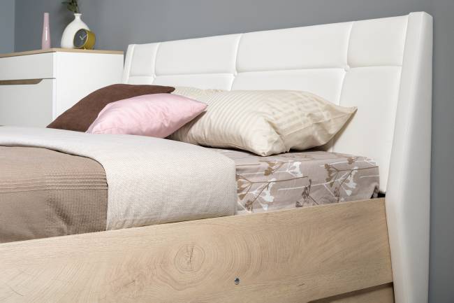 Комплект мебели Муссон № 19 в Вашу спальню цвет белый/чёрный/дуб эндгрейн элегантный/кожзам белый