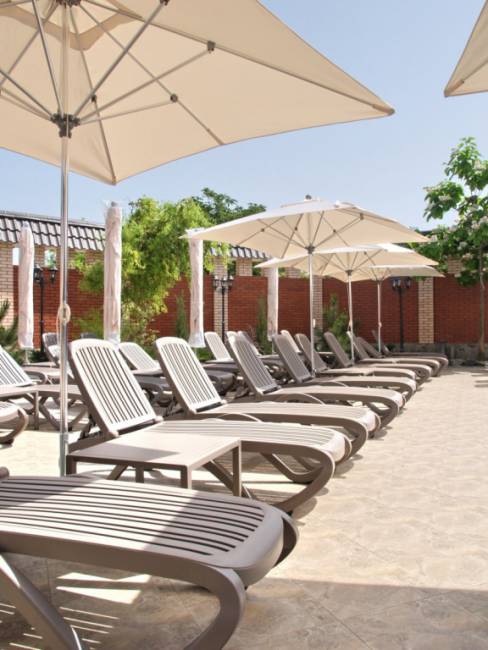 Шезлонг-лежак пластиковый Tropico тортора 1700-1945х690х910 мм Шезлонг-лежак пластиковый Tropico тортора 1700-1945х690х910 мм